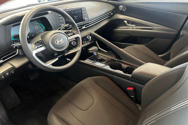 new 2025 Hyundai Elantra HEV car, priced at $26,705