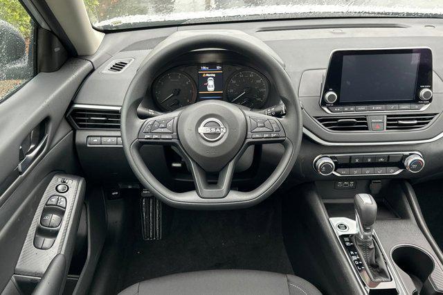 new 2025 Nissan Altima car, priced at $27,505