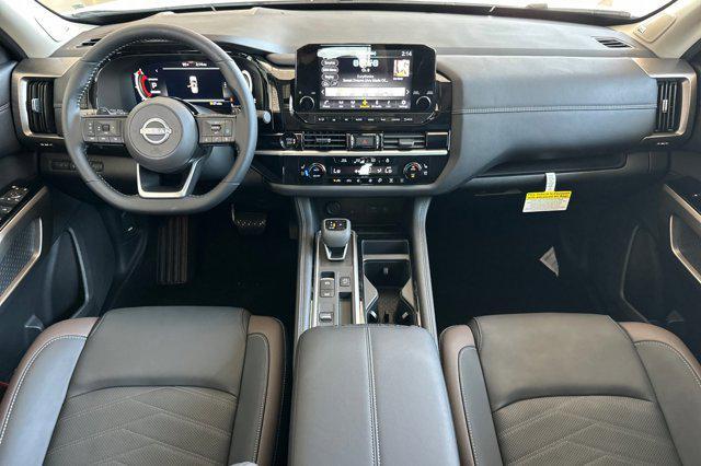 new 2025 Nissan Pathfinder car, priced at $52,185