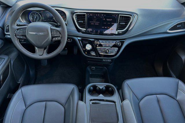 new 2024 Chrysler Pacifica car, priced at $47,185