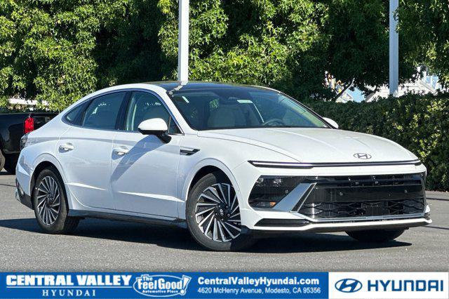 new 2025 Hyundai Sonata Hybrid car, priced at $35,999