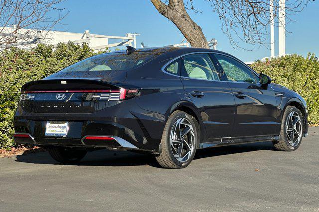 new 2025 Hyundai Sonata car, priced at $32,560