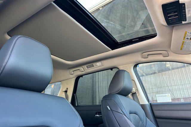 new 2025 Nissan Pathfinder car, priced at $53,785