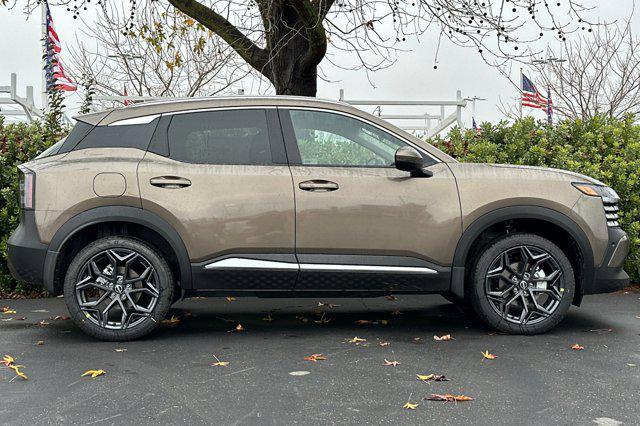 new 2025 Nissan Kicks car, priced at $30,630