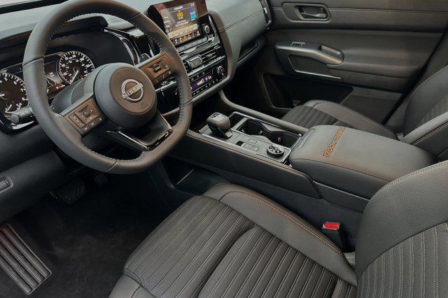 new 2024 Nissan Pathfinder car, priced at $43,670