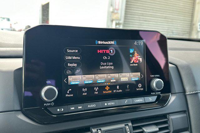 new 2025 Nissan Pathfinder car, priced at $31,995
