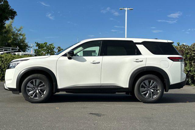 new 2025 Nissan Pathfinder car, priced at $31,995
