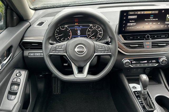 new 2025 Nissan Altima car, priced at $29,465