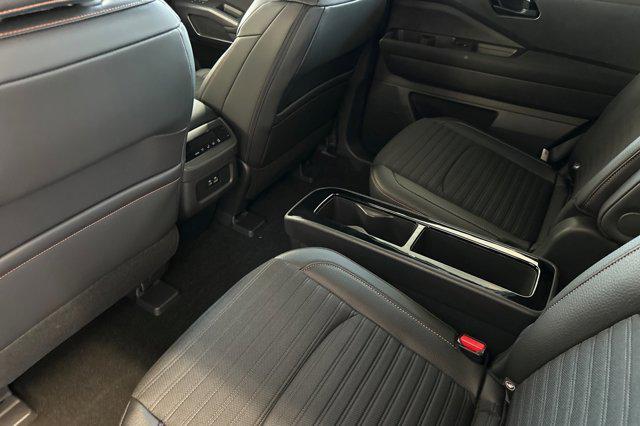 new 2025 Nissan Pathfinder car, priced at $46,295