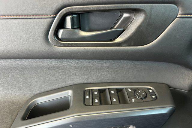 new 2025 Nissan Pathfinder car, priced at $46,595