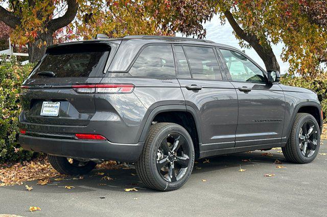 new 2024 Jeep Grand Cherokee car, priced at $49,670