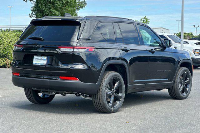 new 2024 Jeep Grand Cherokee car, priced at $49,670