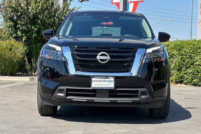 new 2024 Nissan Pathfinder car, priced at $37,430