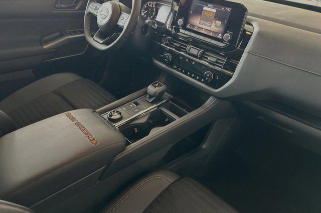 new 2024 Nissan Pathfinder car, priced at $45,920