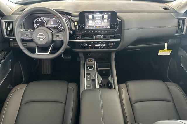 new 2025 Nissan Pathfinder car, priced at $47,535