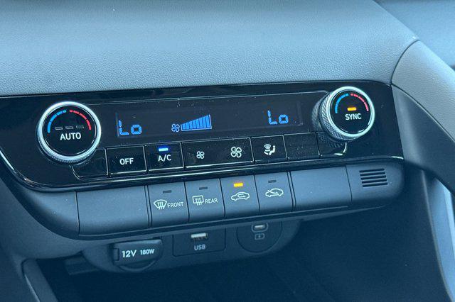 new 2025 Hyundai Elantra car, priced at $23,815