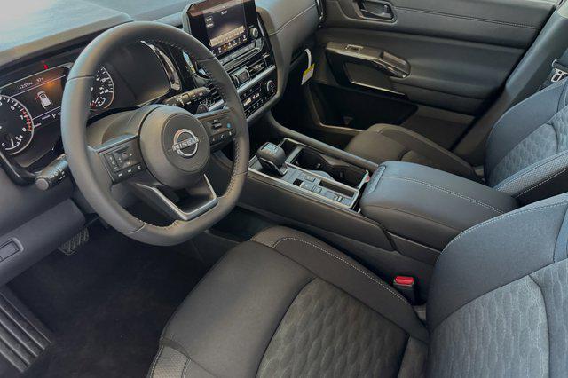 new 2024 Nissan Pathfinder car, priced at $40,735