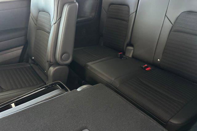 new 2025 Nissan Pathfinder car, priced at $46,205