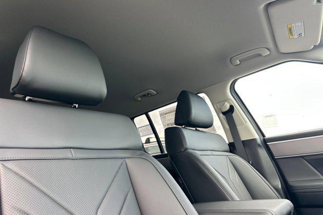 new 2025 Hyundai Santa Fe car, priced at $38,384