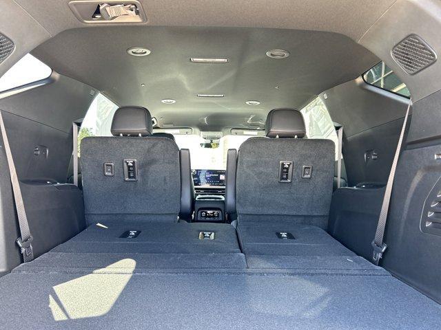 new 2026 Chevrolet Traverse car, priced at $53,857