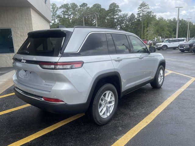 new 2025 Jeep Grand Cherokee car, priced at $38,332