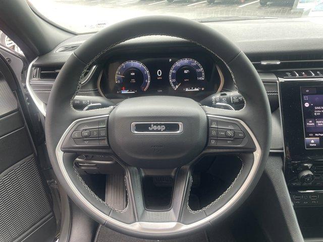 new 2025 Jeep Grand Cherokee car, priced at $38,332