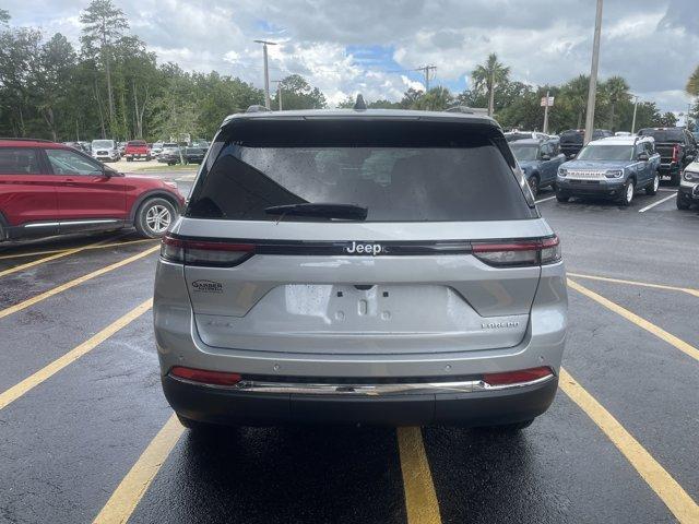 new 2025 Jeep Grand Cherokee car, priced at $38,332