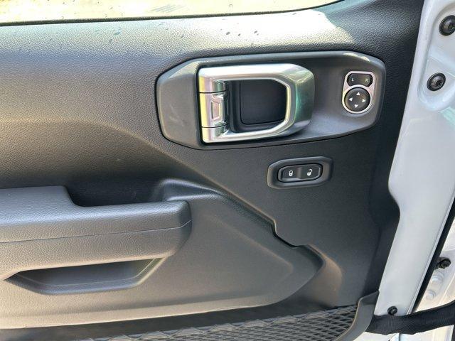 new 2025 Jeep Gladiator car, priced at $48,245