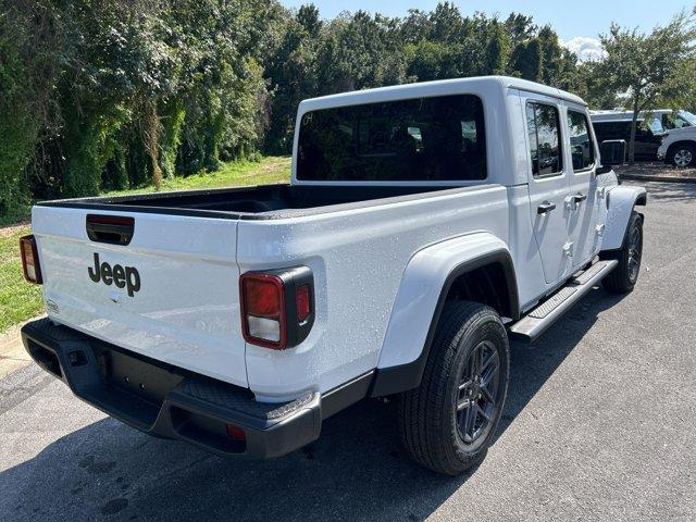 new 2025 Jeep Gladiator car, priced at $48,245