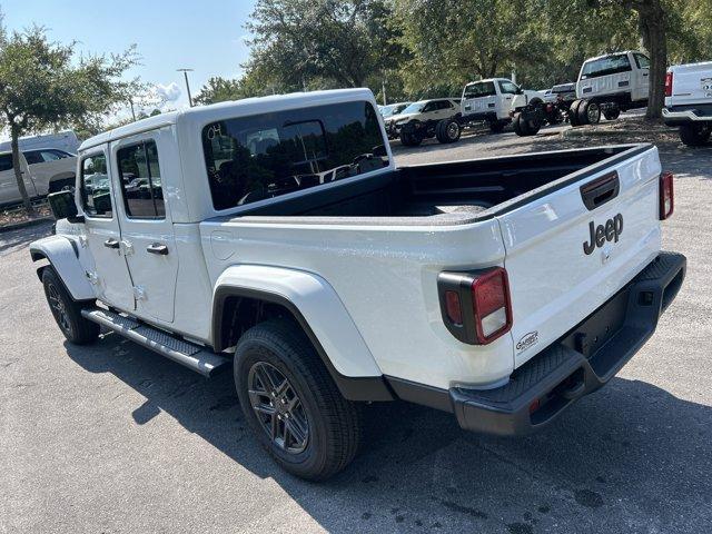 new 2025 Jeep Gladiator car, priced at $48,245
