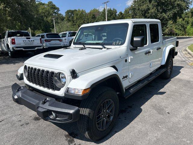 new 2025 Jeep Gladiator car, priced at $48,245