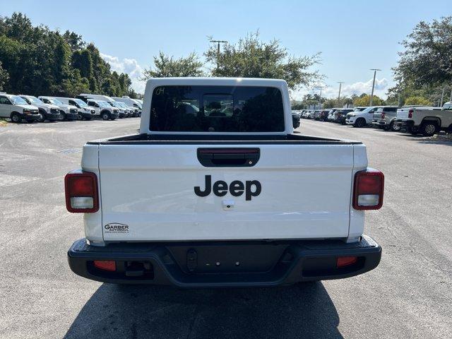 new 2025 Jeep Gladiator car, priced at $48,245