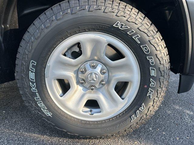 new 2025 Ram 1500 car, priced at $46,882