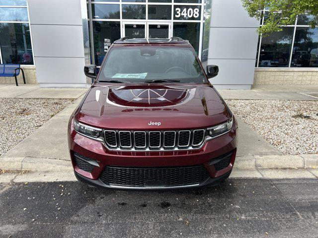 new 2025 Jeep Grand Cherokee car, priced at $38,403