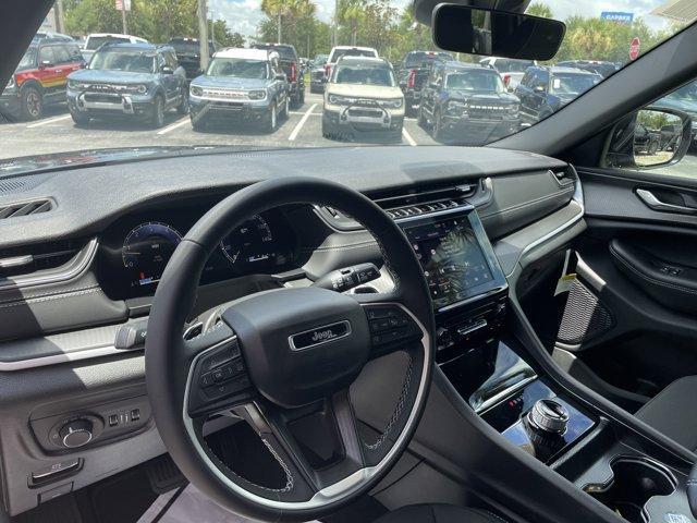 new 2025 Jeep Grand Cherokee L car, priced at $37,302