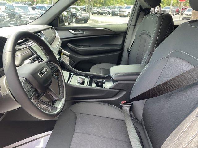 new 2025 Jeep Grand Cherokee L car, priced at $37,302