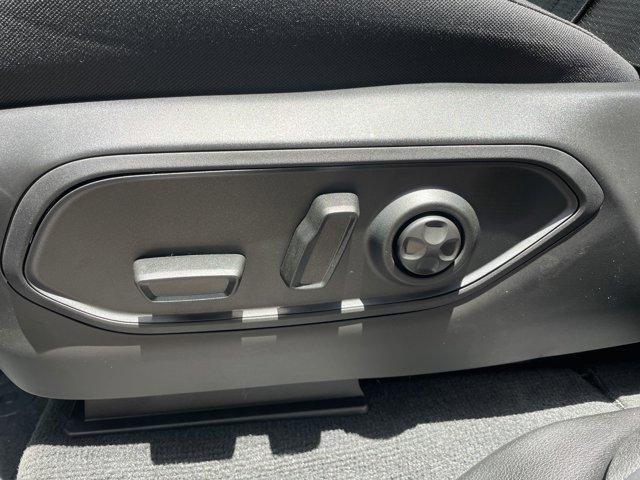 new 2025 Jeep Grand Cherokee L car, priced at $37,302