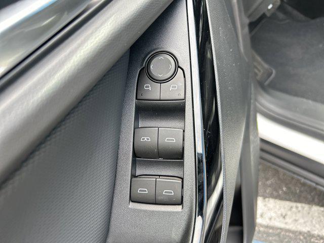 new 2025 Chevrolet Equinox car, priced at $26,496