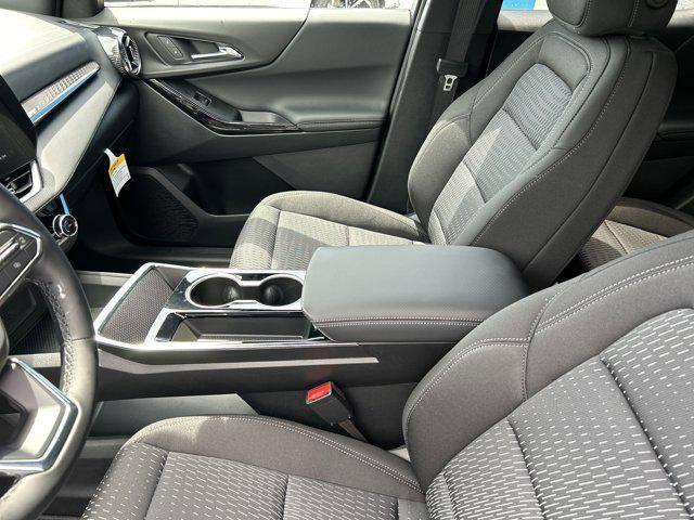 new 2025 Chevrolet Equinox car, priced at $26,496