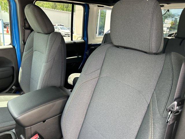 new 2025 Jeep Wrangler car, priced at $50,045