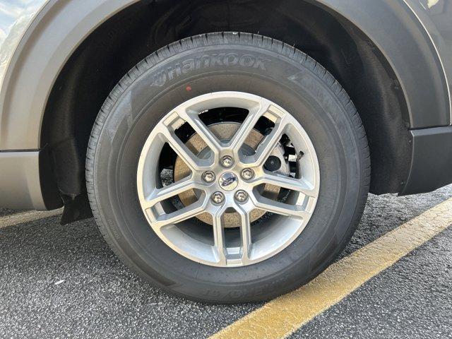 new 2025 Ford Explorer car, priced at $42,284