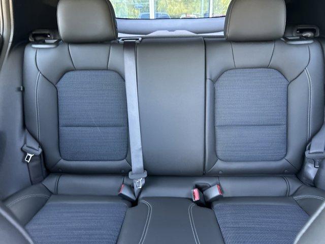 new 2025 Buick Envista car, priced at $24,050