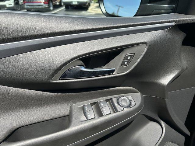 new 2025 Buick Envista car, priced at $24,050