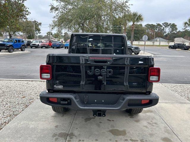 new 2025 Jeep Gladiator car, priced at $41,535