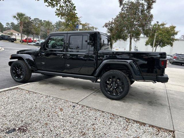 new 2025 Jeep Gladiator car, priced at $41,535