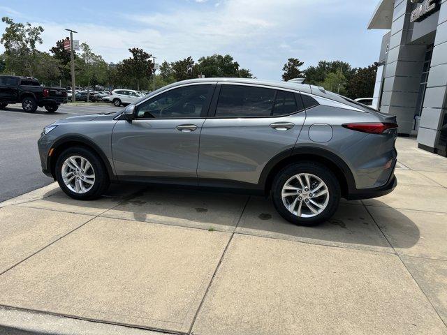 new 2025 Buick Envista car, priced at $24,598