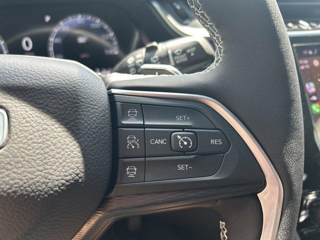 new 2025 Jeep Grand Cherokee car, priced at $38,140