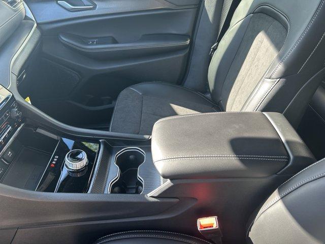 new 2025 Jeep Grand Cherokee car, priced at $37,545