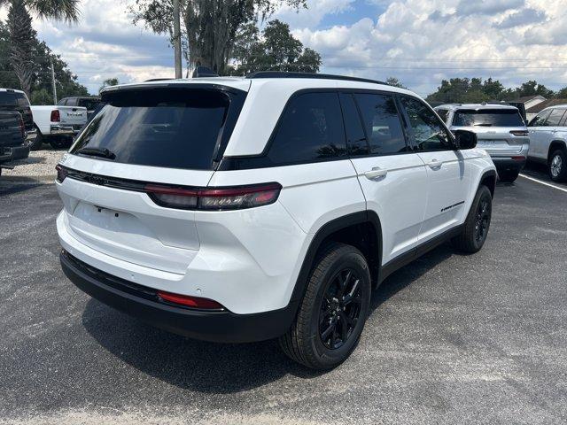new 2025 Jeep Grand Cherokee car, priced at $40,163