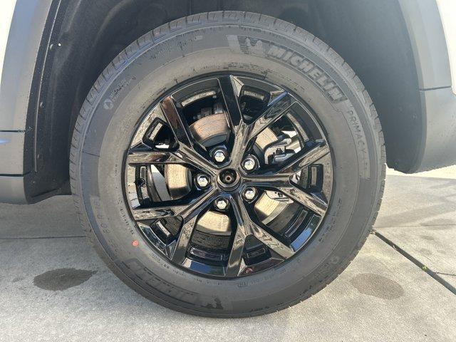 new 2025 Jeep Grand Cherokee car, priced at $37,545